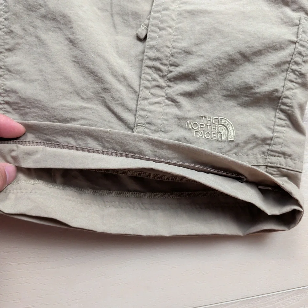The North Face Cargo Shorts Mens Small Khaki Tan Nylon Hiking Outdoors READ